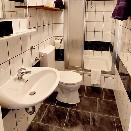 Rosenberg 3* Klotten
